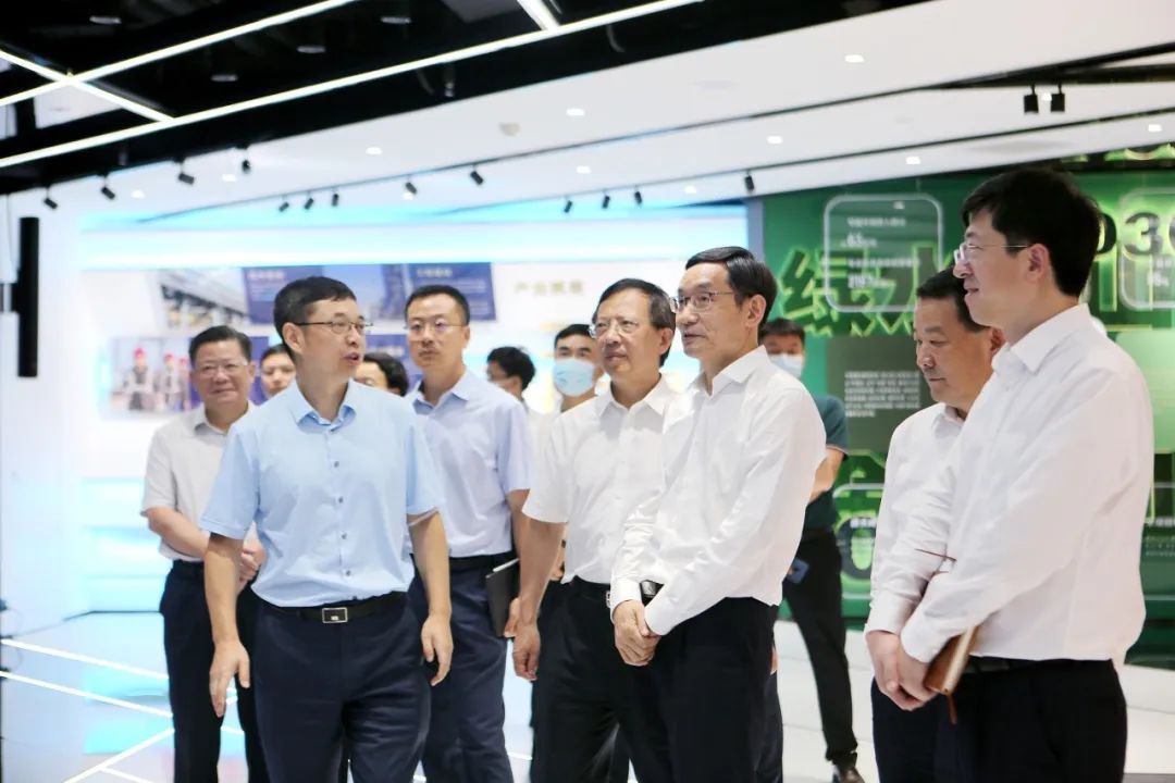 		周育先会见武汉理工大学党委书记信思金、校长杨宗凯一行_幻灯片_尊龙凯时集团有限公司	