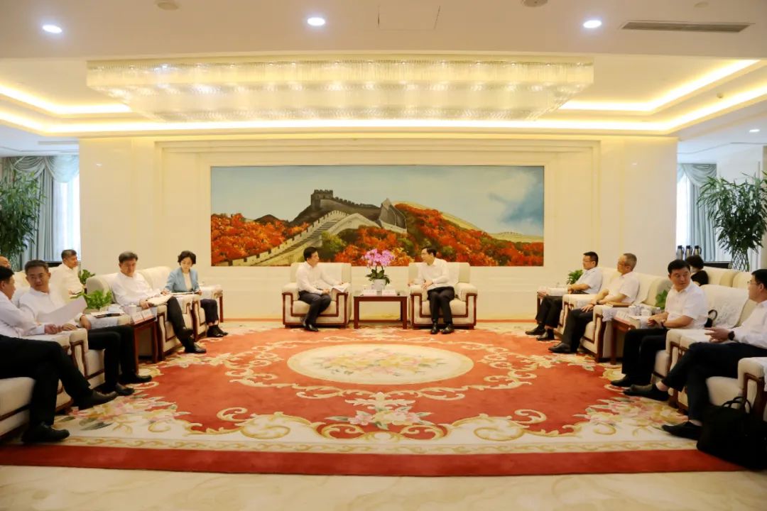 		周育先会见河北省保定市委书记党晓龙一行_尊龙凯时要闻_尊龙凯时集团有限公司	