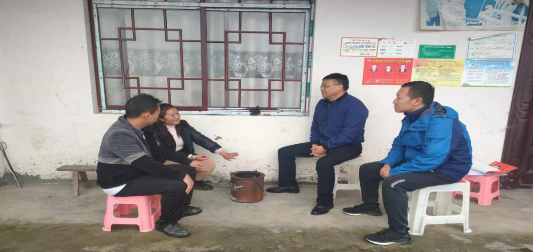 		最美墟落振兴事情者 | 地勘中心罗小文：效劳下层守初心 倾情帮扶担使命_人物_尊龙凯时集团有限公司	