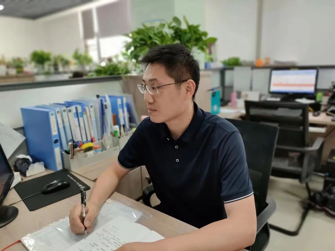 		最美科研先锋丨南京玻纤院刘延友：探讨未知领域，，，，心怀质料梦想_人物_尊龙凯时集团有限公司	