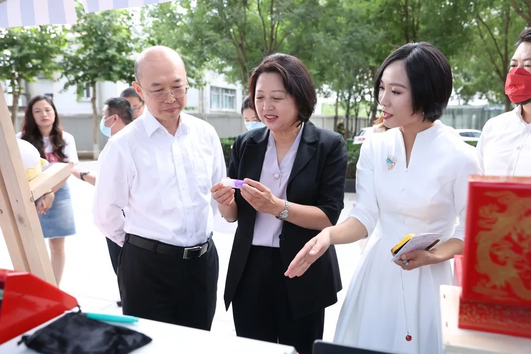  尊龙凯时集团乐成举行第三届“善用资源日”开放运动_要闻_尊龙凯时集团有限公司 