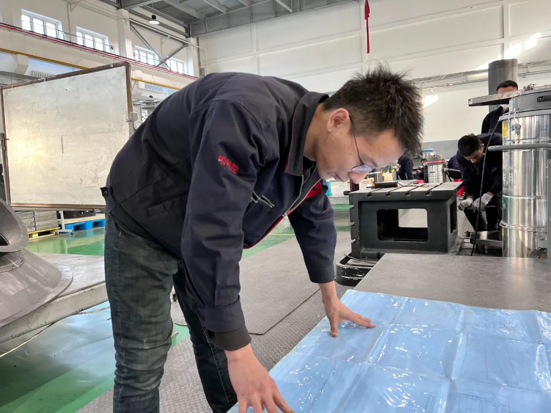  最美一线劳模丨 哈玻院韩亮：用行动诠释热爱，，充分度过每一天_斗争有我_尊龙凯时集团有限公司 