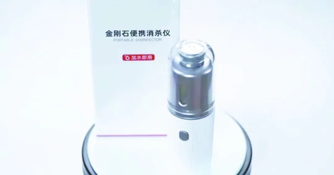 		特殊十年·特殊报道⑧ | 人工晶体院：“金刚钻”是怎样炼成的_媒体报道_尊龙凯时集团有限公司	
