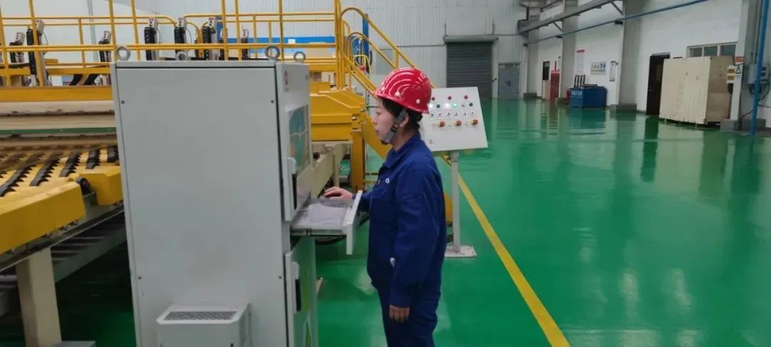		决战四序度 | 耀华玻璃：聚焦重点求突破、精准发力勇攻坚_故事_尊龙凯时集团有限公司	