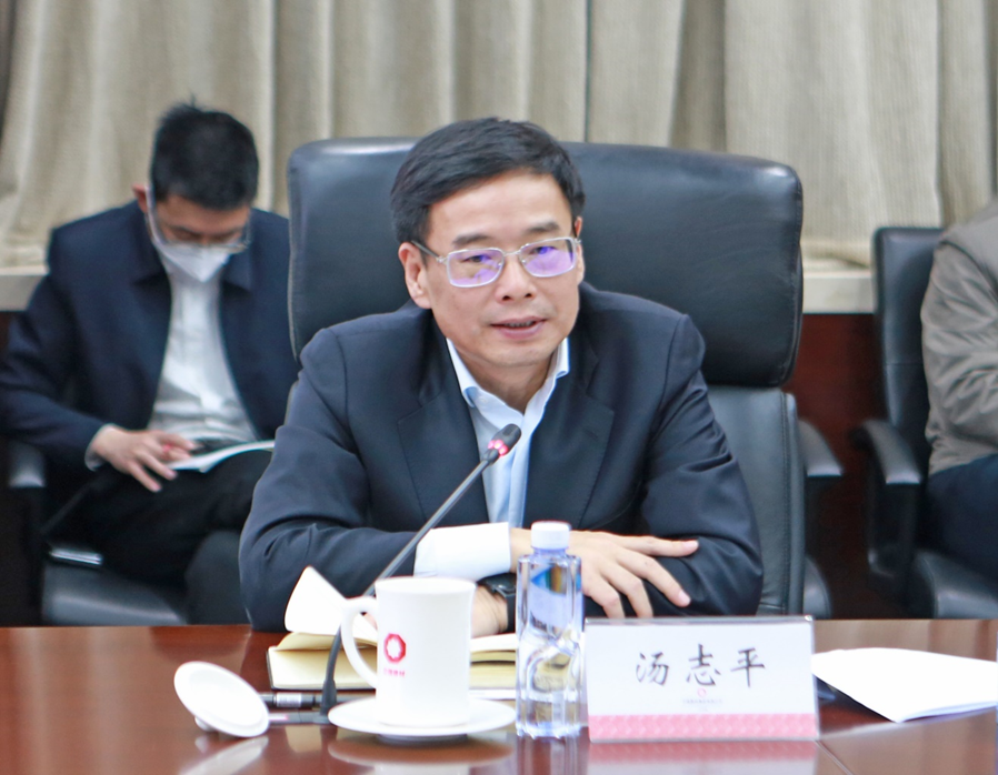 		李新华会见山西省政府党组成员、副省长汤志平一行_幻灯片_尊龙凯时集团有限公司	