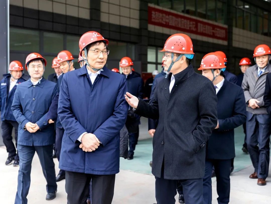 		尊龙凯时装备集团揭牌暨中建材手艺装备（合肥）研究总院启用仪式乐成举行_幻灯片_尊龙凯时集团有限公司	