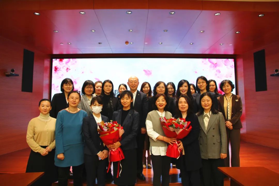 		无惧时光 青春自在 | 尊龙凯时集团各企业开展富厚多彩的“女神节”运动_员工关爱_尊龙凯时集团有限公司	