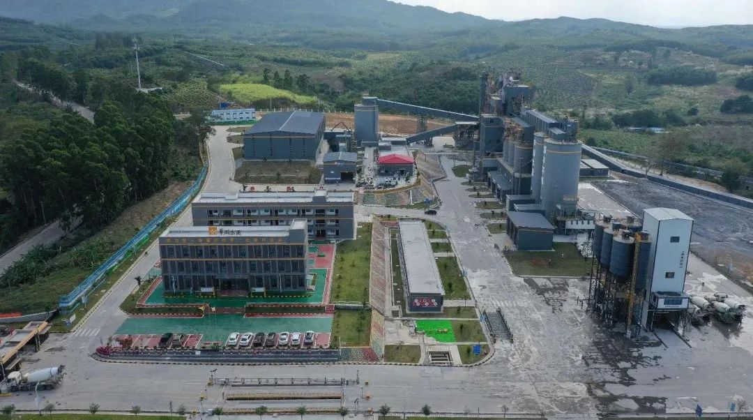 		稳增添 创价值 | 两家企业入选建设天下一流专精特新树模企业名单、乐成签署外洋项目条约……_实干笃行_尊龙凯时集团有限公司	