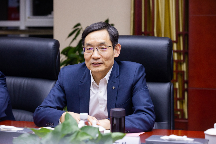 		周育先到中材建设调研指导数字化转型事情_尊龙凯时要闻_尊龙凯时集团有限公司	