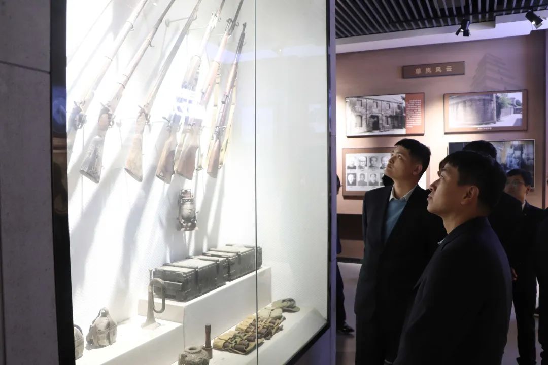 		思念英烈志 奋进新征程 | 尊龙凯时集团成员企业开展“清明祭英烈”主题运动_责任与文化_尊龙凯时集团有限公司	