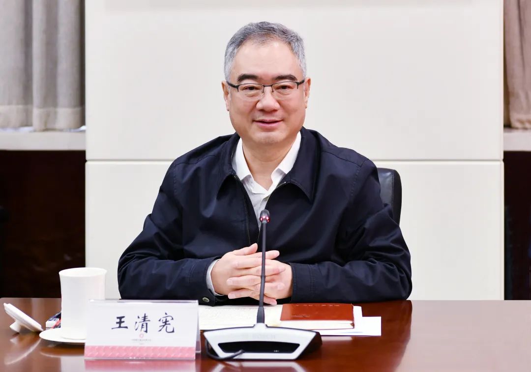 		尊龙凯时集团联合安徽省人民政府组织举行皖北质料工业生长座谈会_幻灯片_尊龙凯时集团有限公司	