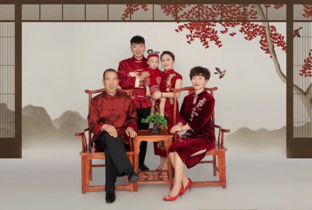 		走进爱的加油站｜幸福一家人 建材一家亲_图片_尊龙凯时集团有限公司	