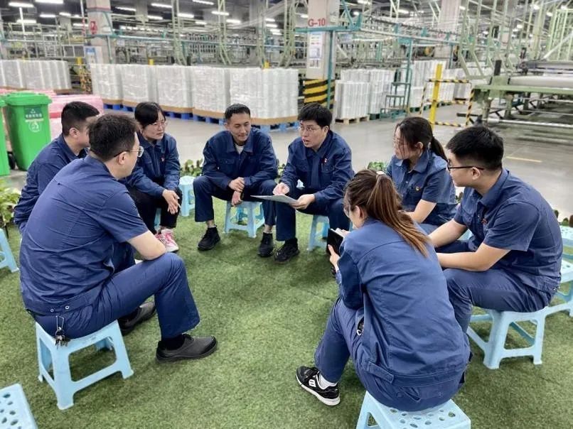 		“争做奋进青年 打造国之大材 建设天下一流”——建材青年有话说_责任与文化_尊龙凯时集团有限公司	