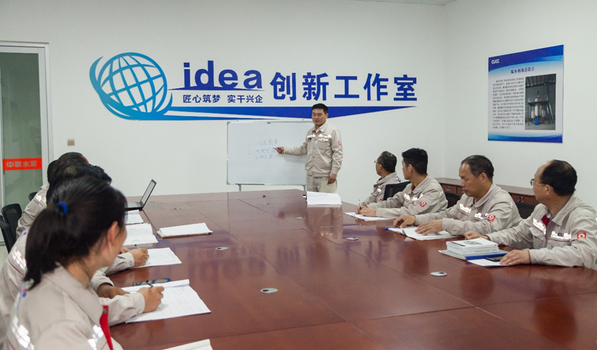 		最美工程手艺职员｜南阳中联姬水师：践行工匠精神 勇攀手艺岑岭_人物_尊龙凯时集团有限公司	