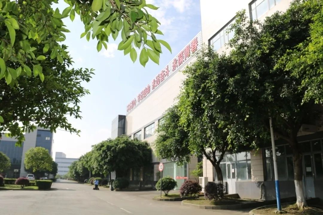 		绿色生长 | 成都中光电：用生产“含绿量”提升生长“含金量”_实干笃行_尊龙凯时集团有限公司	