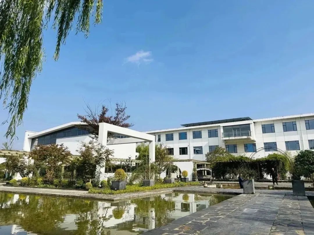		尊龙凯时 | 国庆畅游诗情画意之中研院_责任与文化_尊龙凯时集团有限公司	