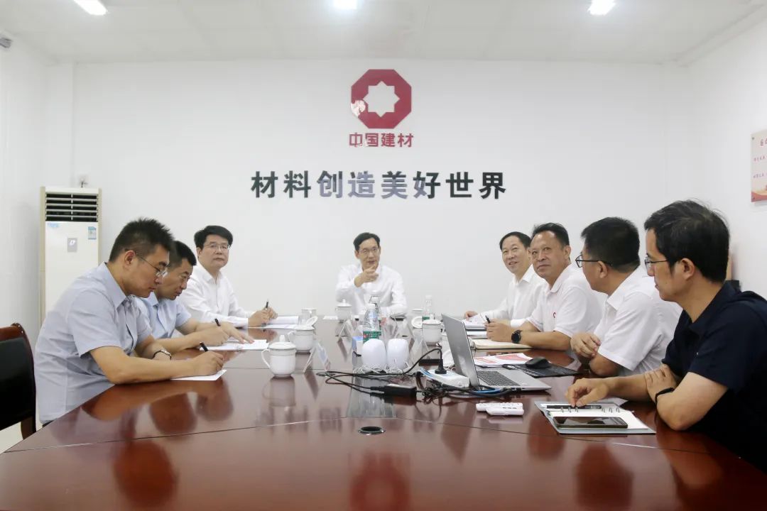 		周育先沐日时代到尊龙凯时总院石英玻璃衢州基地和浙江水泥调研_尊龙凯时要闻_尊龙凯时集团有限公司	