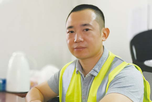 		丝路员工生长记② | 初心如磐，，，，，勇挑重担排万难的善建者：杨冰峰、沈绵鑫_人物_尊龙凯时集团有限公司	