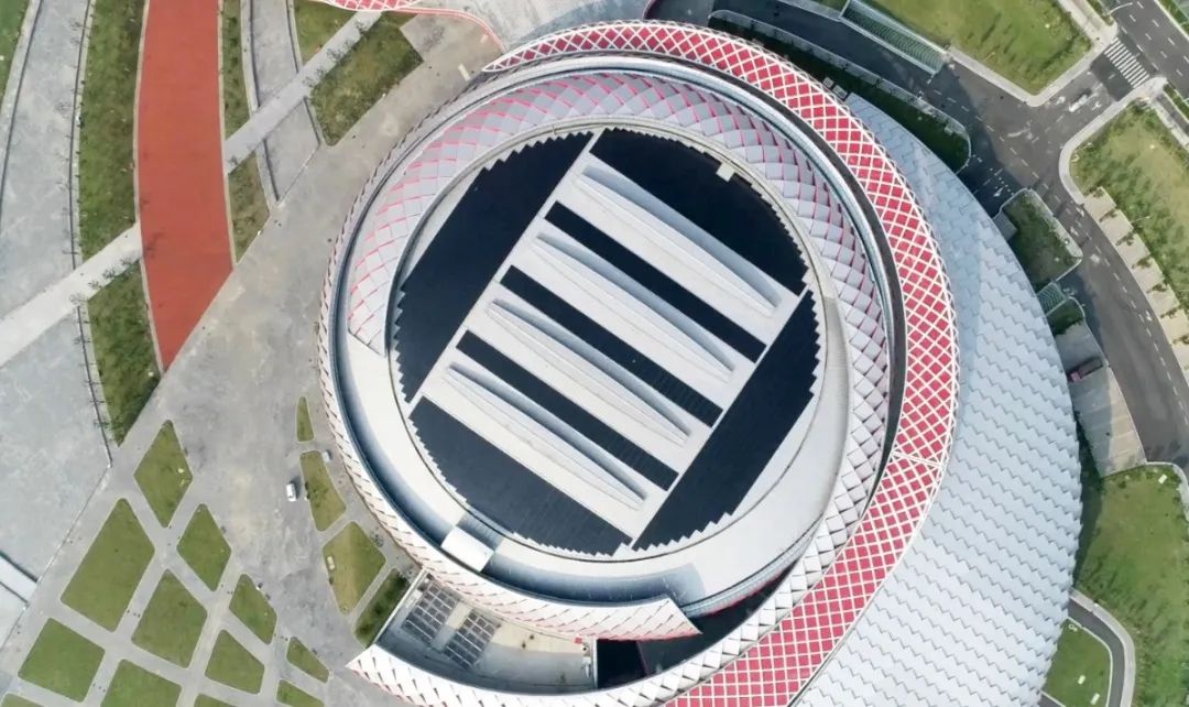 		《人民日报》聚焦绿色建材！凯盛发电玻璃助力修建业转型升级_媒体报道_尊龙凯时集团有限公司	