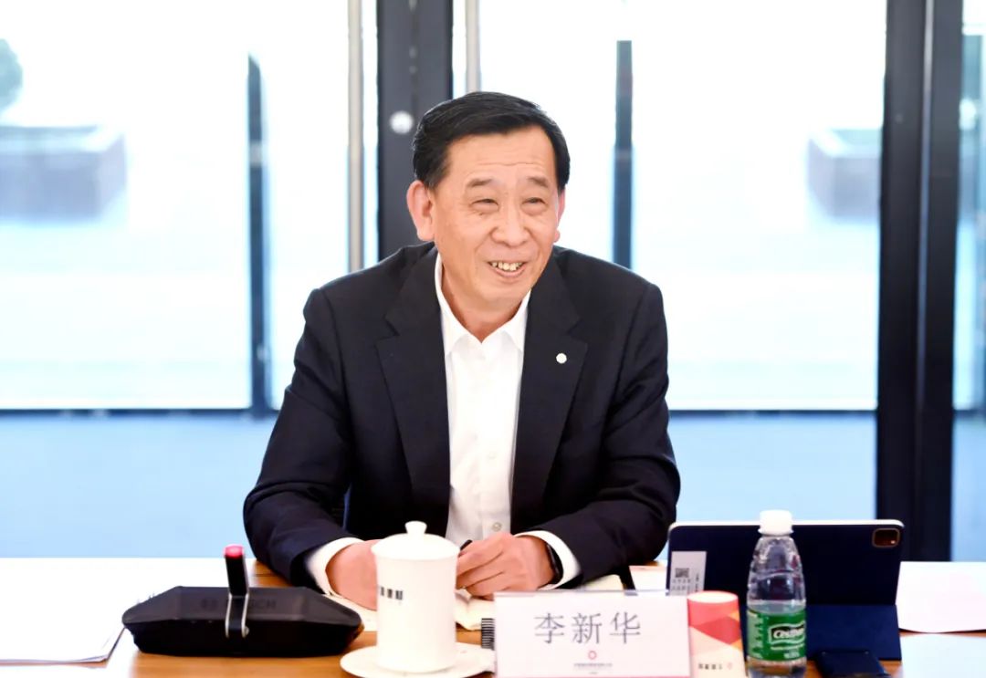 		李新华会见中建集团党组副书记、董事单广袖一行_尊龙凯时要闻_尊龙凯时集团有限公司	