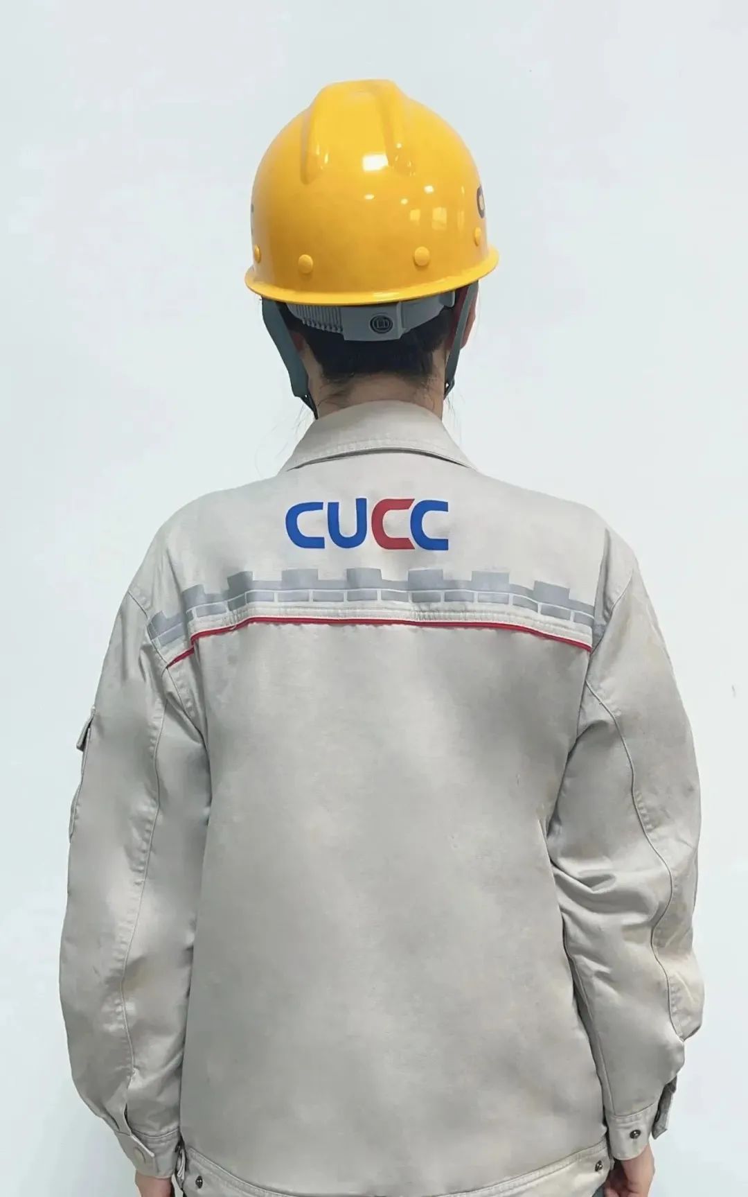		不畏寒风暖一冬~“尊龙凯时牌”工装穿起来！_责任与文化_尊龙凯时集团有限公司	