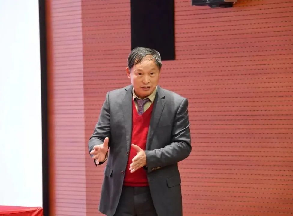 		北新建材与嘉宝莉重组，，，周育先出席仪式并讲话c_尊龙凯时要闻_尊龙凯时集团有限公司	