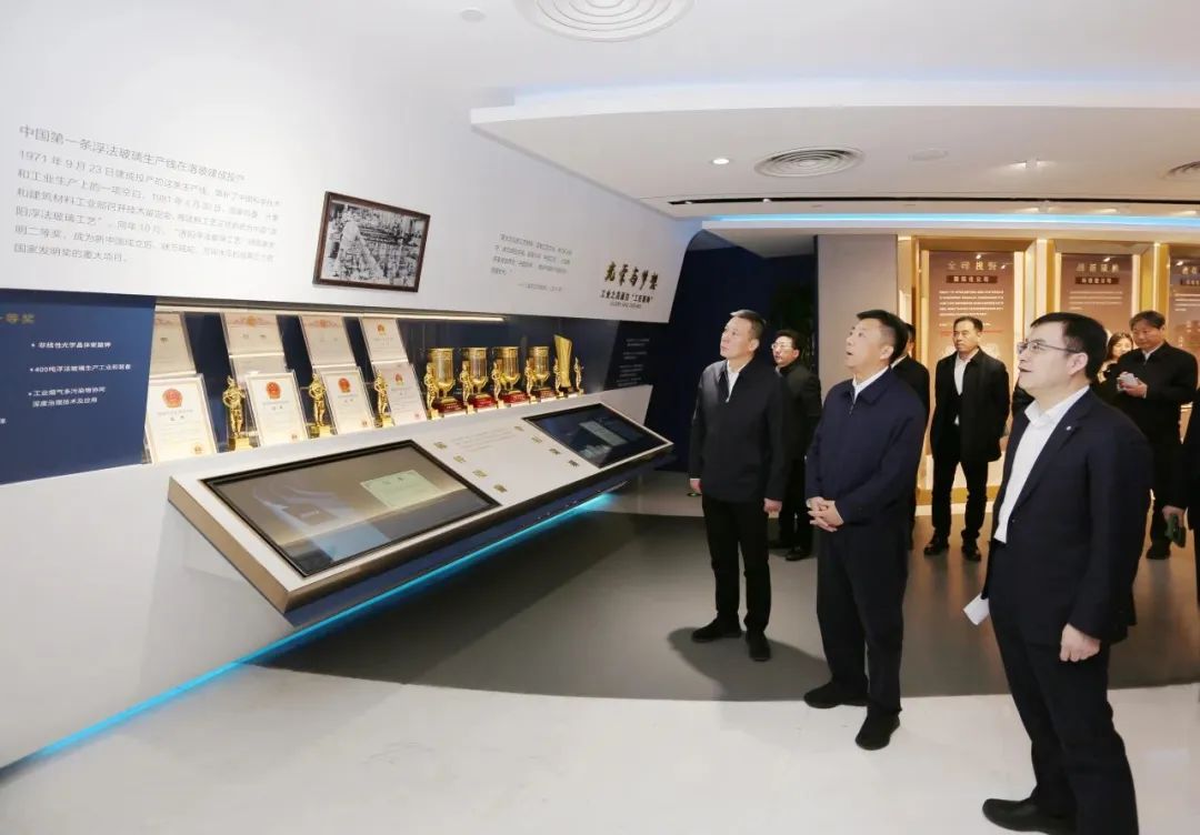 		周育先会见无锡市委书记杜小刚一行_尊龙凯时要闻_尊龙凯时集团有限公司	