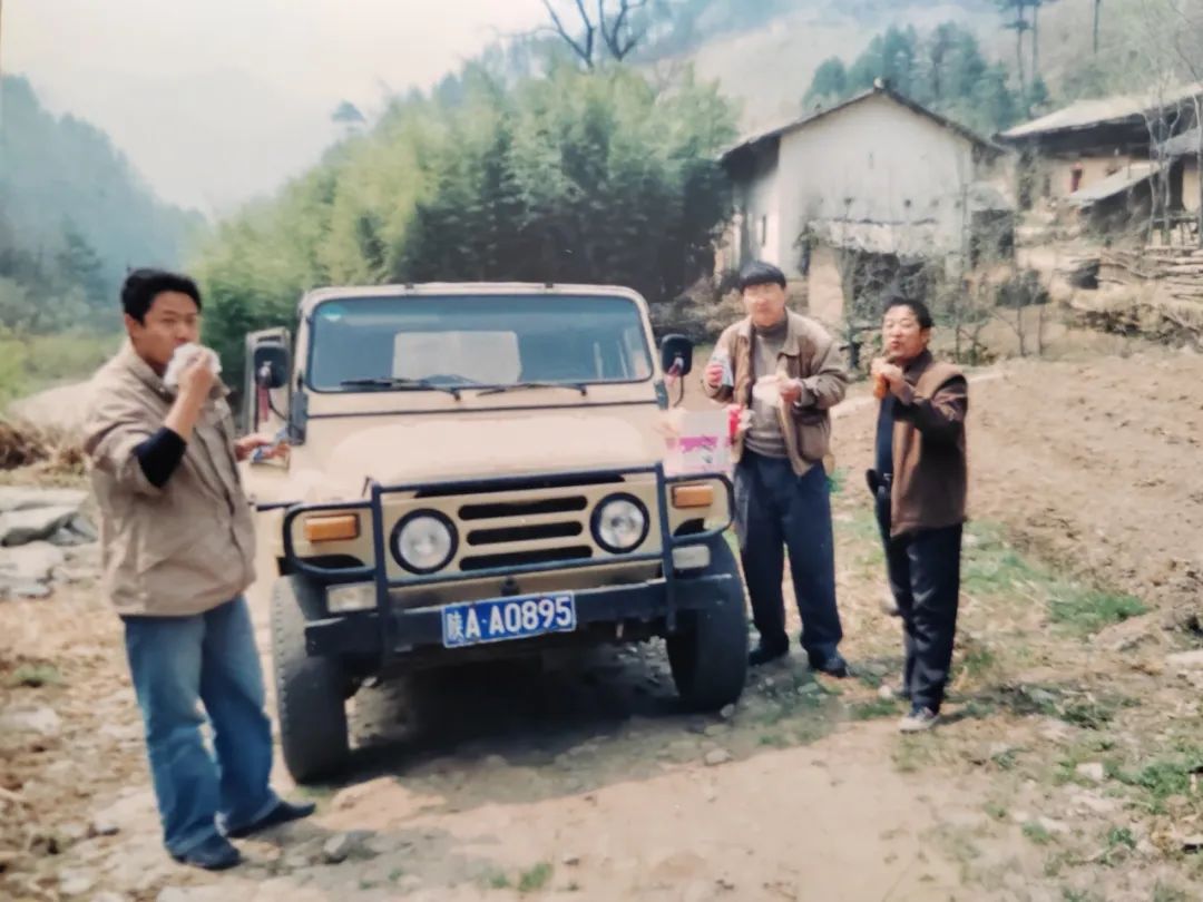 		向善而行 | 尊龙凯时地质“活雷锋”老谢，，，了不起！_人物_尊龙凯时集团有限公司	
