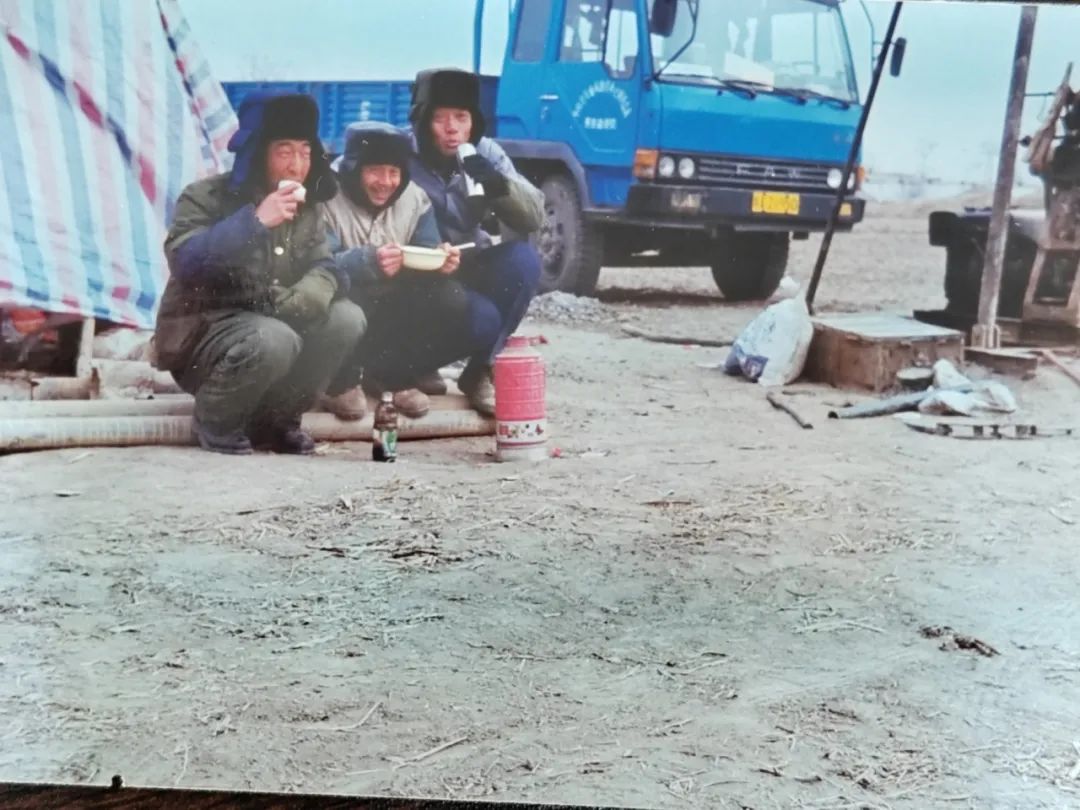 		向善而行 | 尊龙凯时地质“活雷锋”老谢，，，了不起！_人物_尊龙凯时集团有限公司	