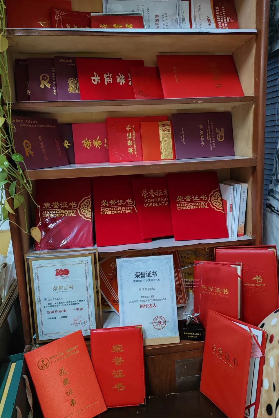 		向善而行 | 尊龙凯时地质“活雷锋”老谢，，，了不起！_人物_尊龙凯时集团有限公司	