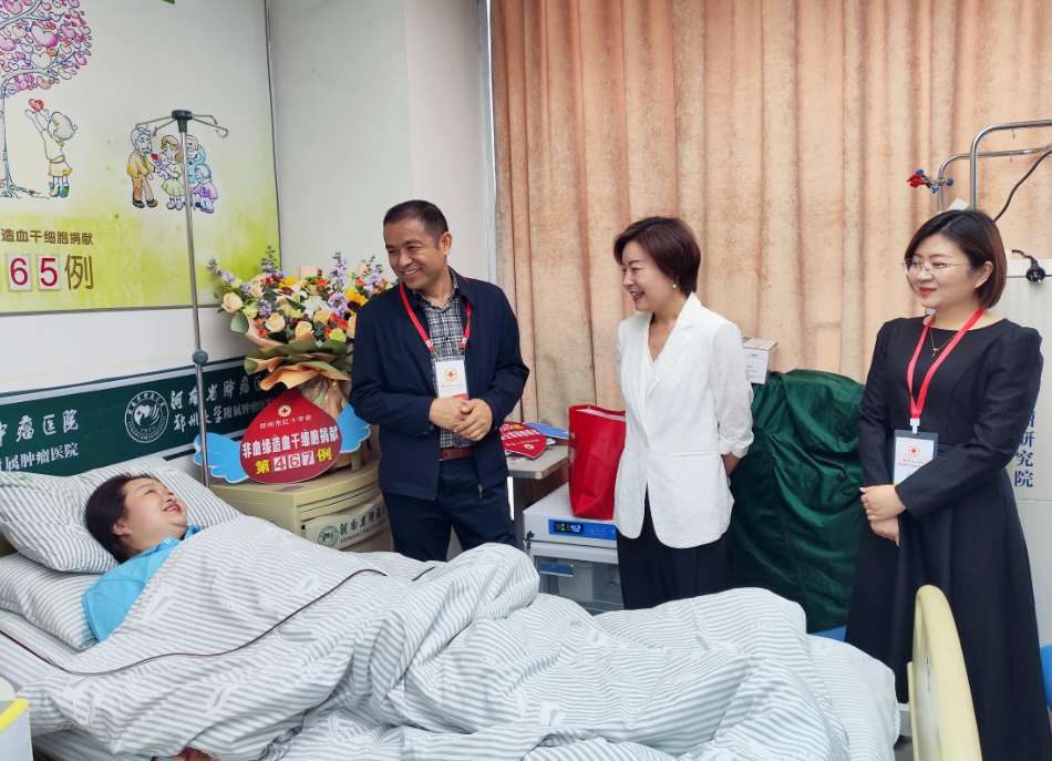		向善而行 | 了不起，，，爱心妈妈为4岁男童点亮“生命之光”～_人物_尊龙凯时集团有限公司	