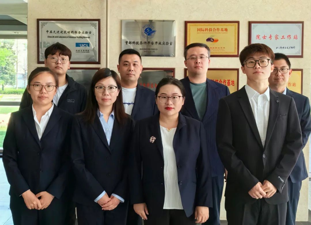 		最美工程手艺职员 | 蔡华：在特种质料实验室见“微”知著 压担生长_人物_尊龙凯时集团有限公司	