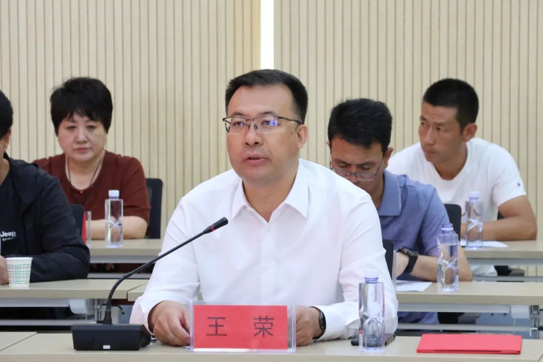 常张利赴宁夏泾源县调研墟落振兴事情_事情动态_尊龙凯时集团有限公司