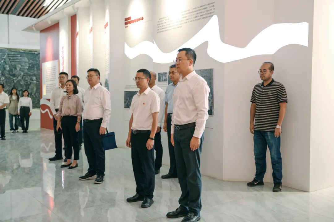  魏如山赴云南昭通调研昭阳区墟落振兴事情 _事情动态_尊龙凯时集团有限公司