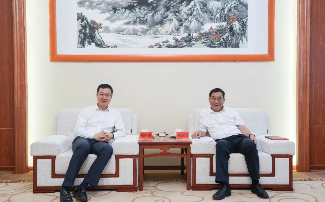  魏如山赴云南昭通调研昭阳区墟落振兴事情 _事情动态_尊龙凯时集团有限公司