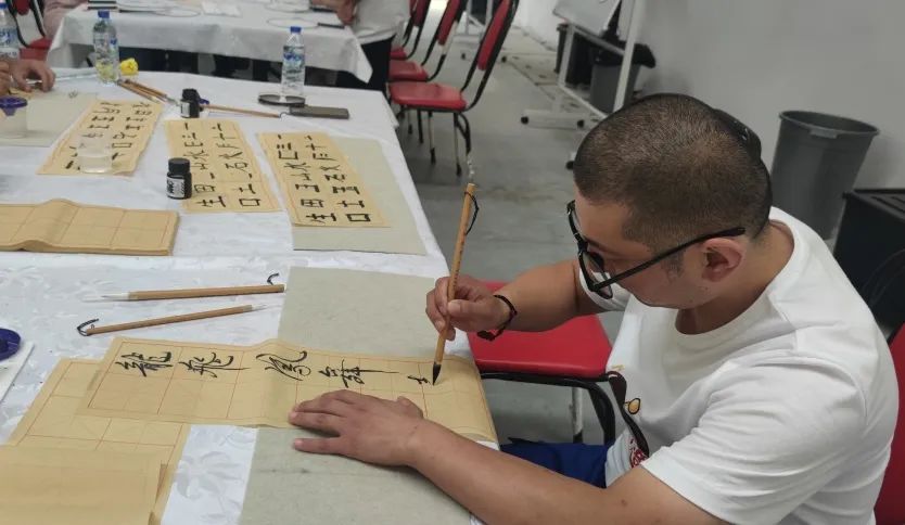 		 善用资源开放日外洋篇 | 看过来！一起走进坦桑北新、中亚北新、苏州中材伊拉克～ _企业动态_尊龙凯时集团有限公司	