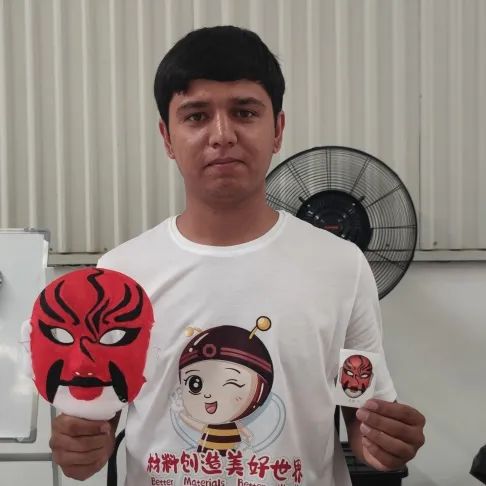 		 善用资源开放日外洋篇 | 看过来！一起走进坦桑北新、中亚北新、苏州中材伊拉克～ _企业动态_尊龙凯时集团有限公司	