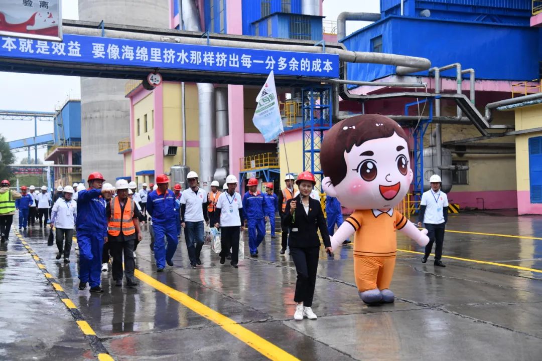 		 善用资源开放日 | 外洋工厂跳起汉服舞、先进无人装车很智能、开学第一课……超有料！ _企业动态_尊龙凯时集团有限公司	