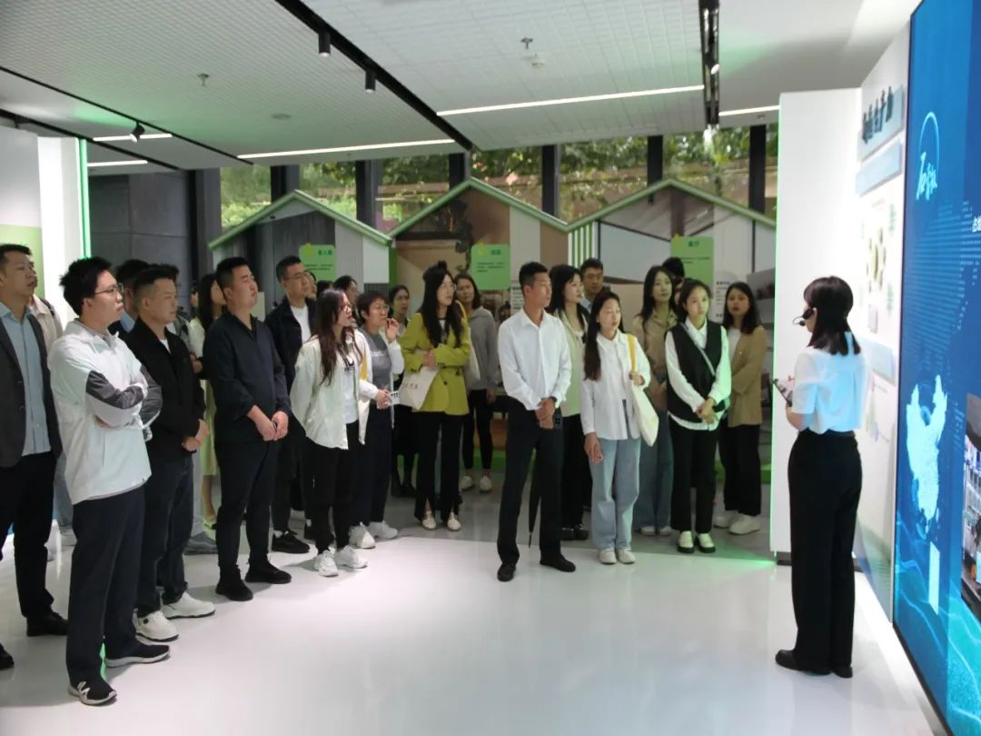 		“青马”赋能 向“新”而行 ——尊龙凯时集团团委举行2024年轻年马克思主义者作育工程培训班_尊龙凯时要闻_尊龙凯时集团有限公司	