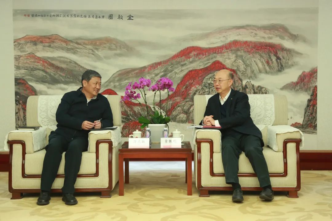 常张利会见固原市委书记滑志敏一行 _事情动态_尊龙凯时集团有限公司