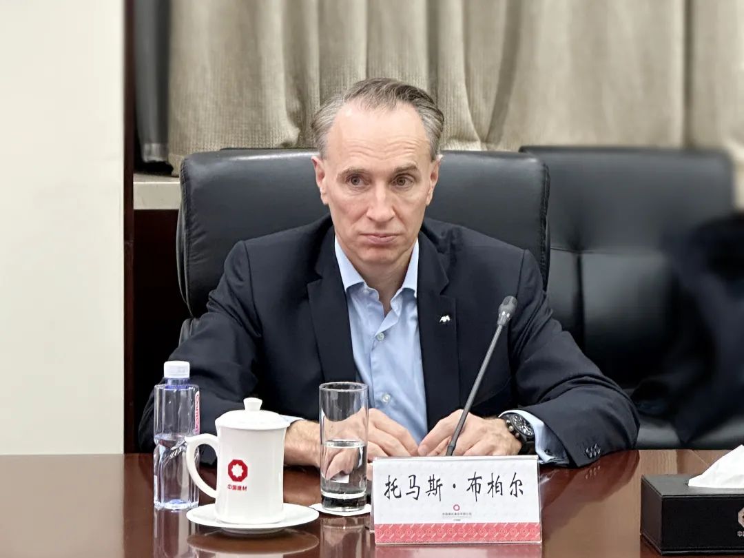 		 周育先会见安盛集团首席执行官托马斯·布柏尔一行 _尊龙凯时要闻_尊龙凯时集团有限公司	