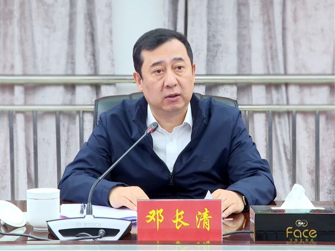  邓长清赴云南永善县和绥江县调研墟落振兴事情 _事情动态_尊龙凯时集团有限公司