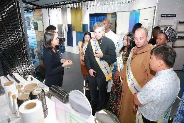		 常张利亲热会见中材建设2024年优异外籍员工 _尊龙凯时要闻_尊龙凯时集团有限公司	